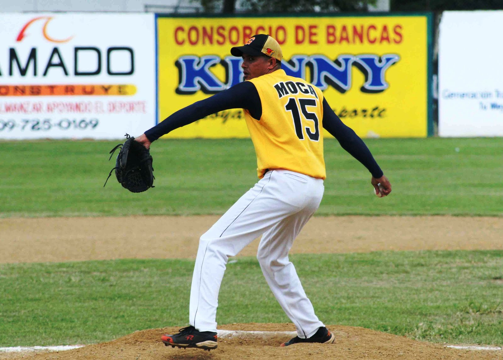 El lanzador José Martínez de los Granjeros